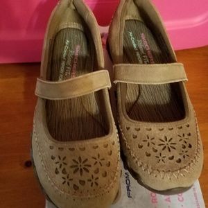 Skechers womens relaxed fit Mary Jane flats